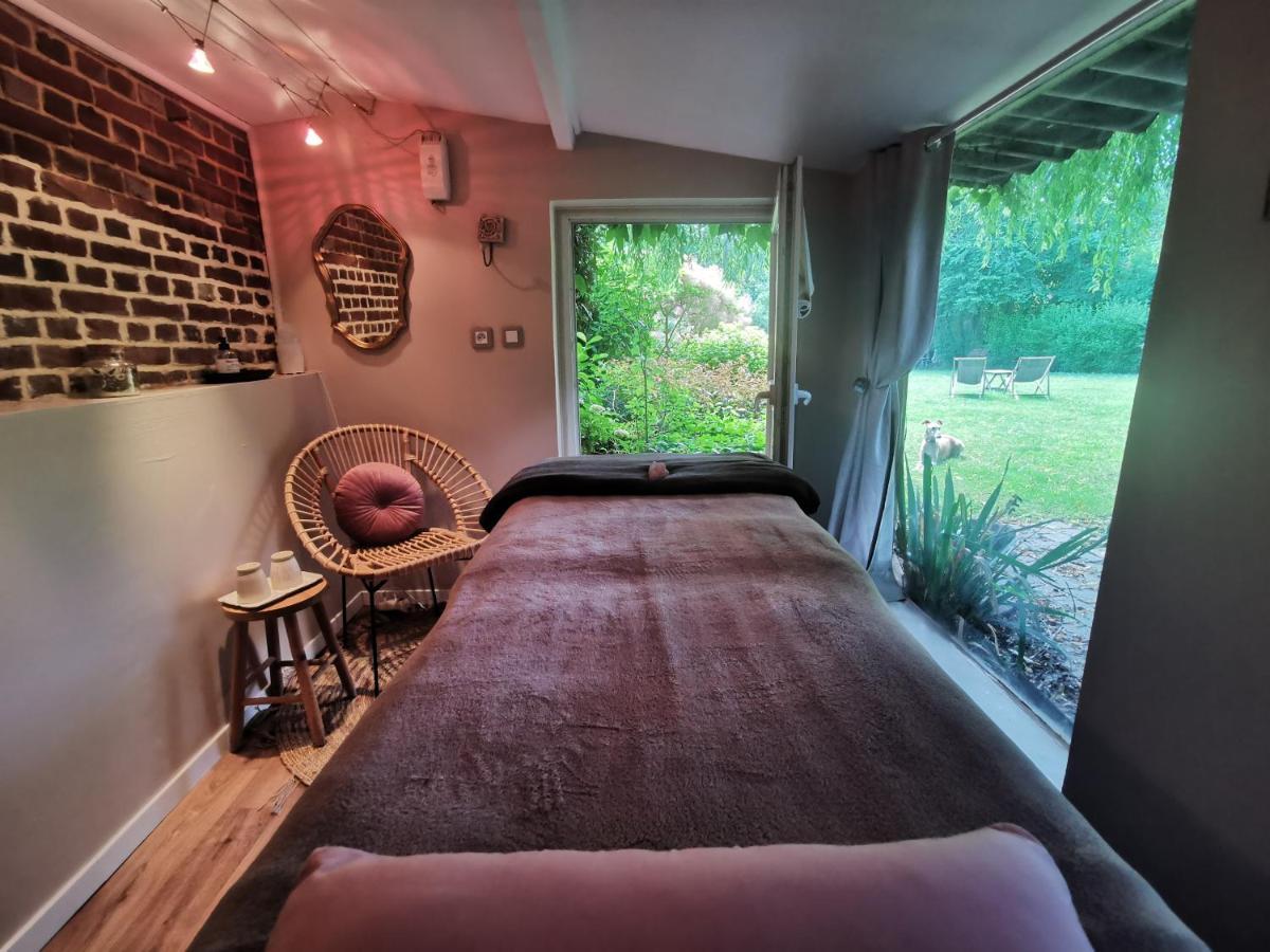 Le Domaine Des Pres Du Hom Bed and Breakfast Bézu-Saint-Éloi Εξωτερικό φωτογραφία