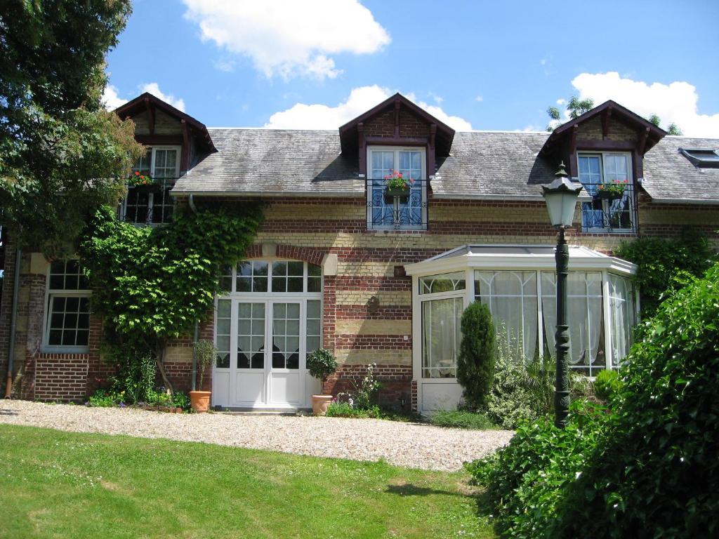 Le Domaine Des Pres Du Hom Bed and Breakfast Bézu-Saint-Éloi Δωμάτιο φωτογραφία