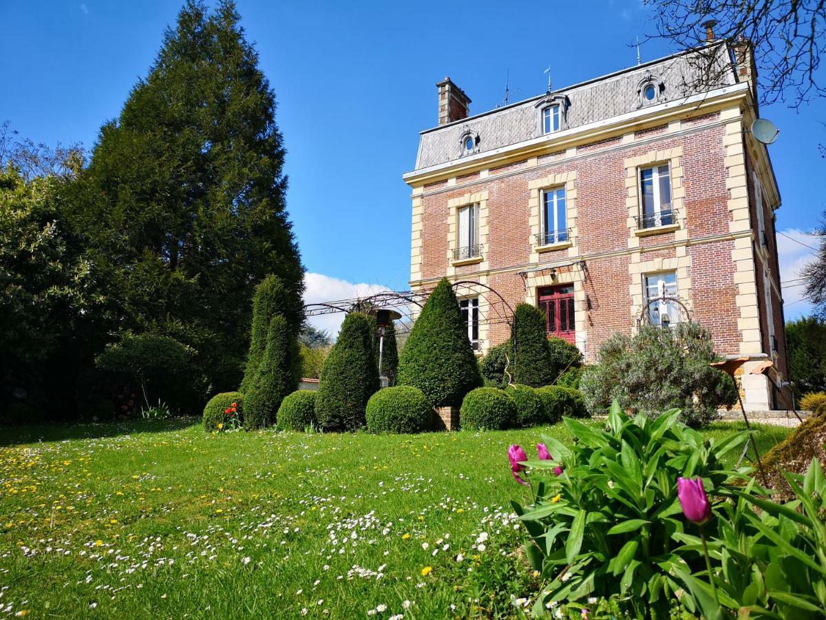 Le Domaine Des Pres Du Hom Bed and Breakfast Bézu-Saint-Éloi Εξωτερικό φωτογραφία
